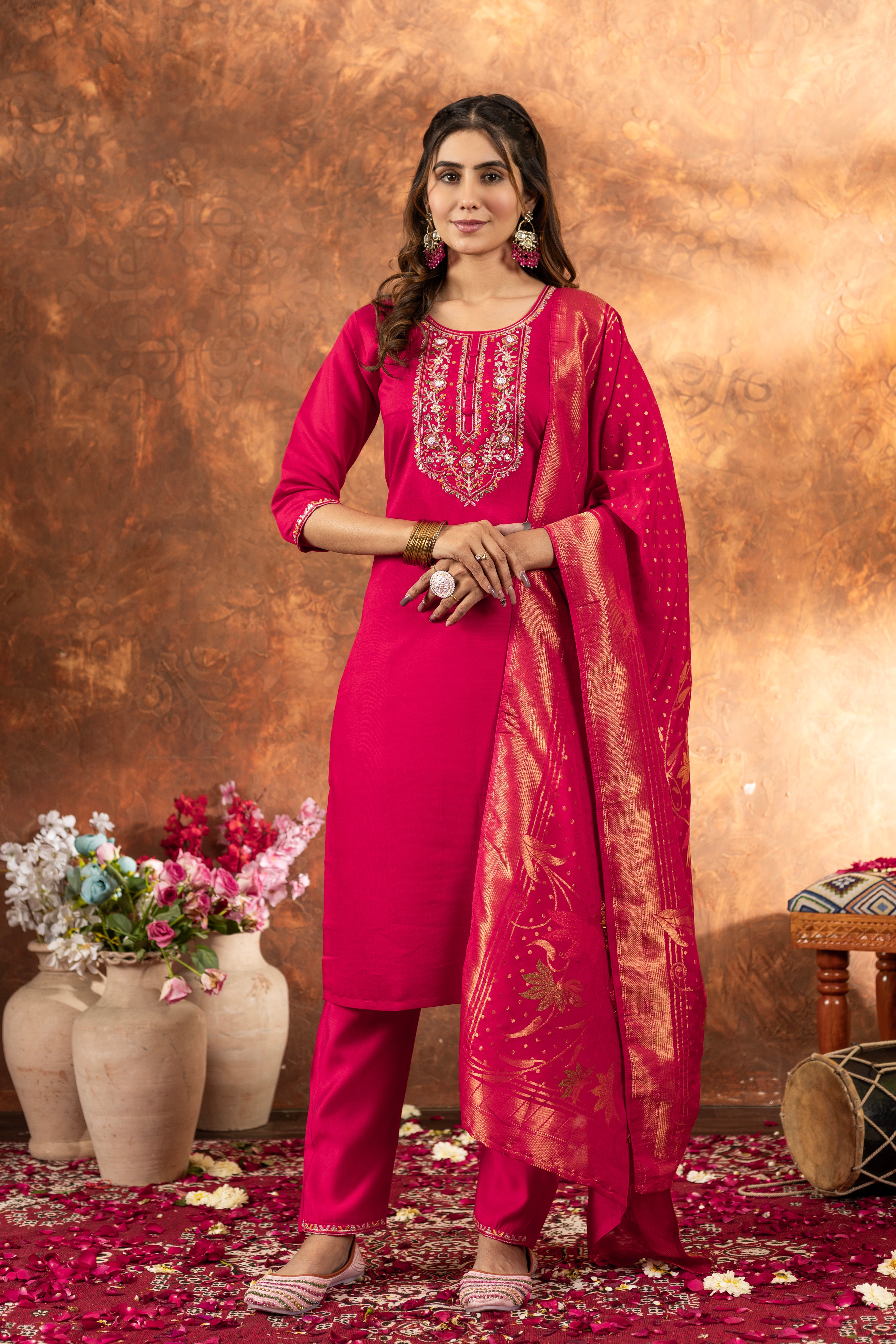 Elegant Straight Kurti Pant Dupatta Set