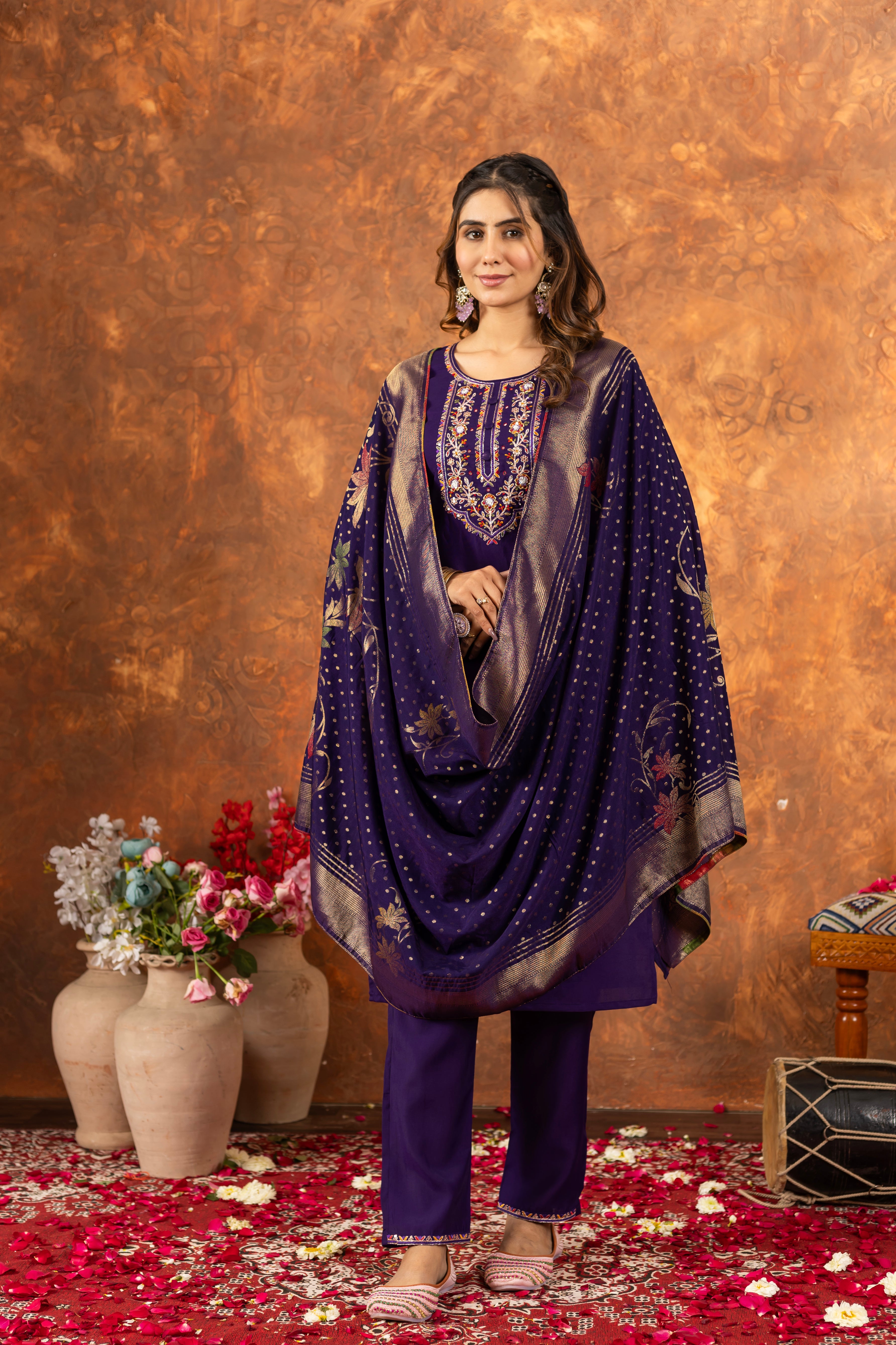 Elegant Straight Kurti Pant Dupatta Set