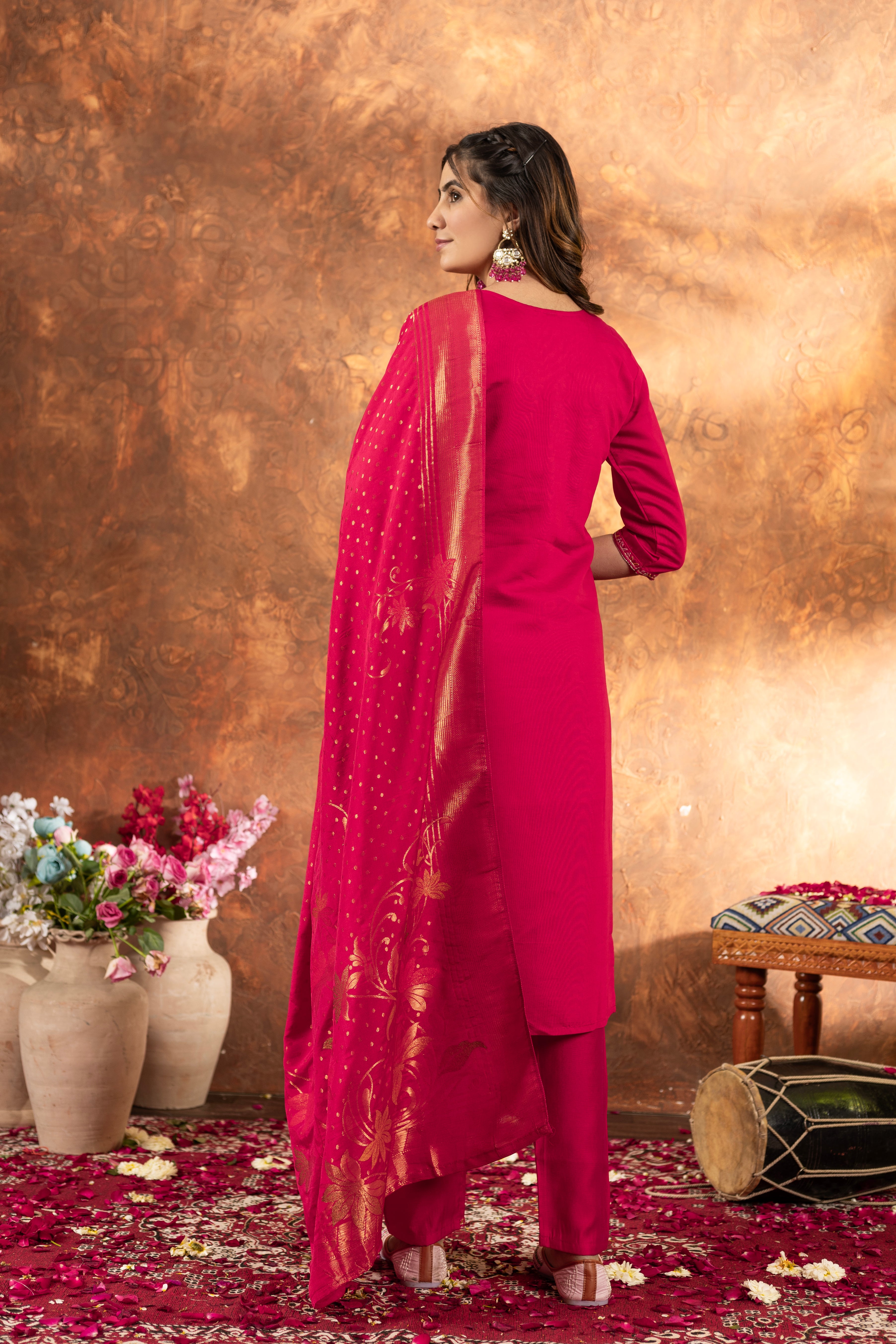 Elegant Straight Kurti Pant Dupatta Set