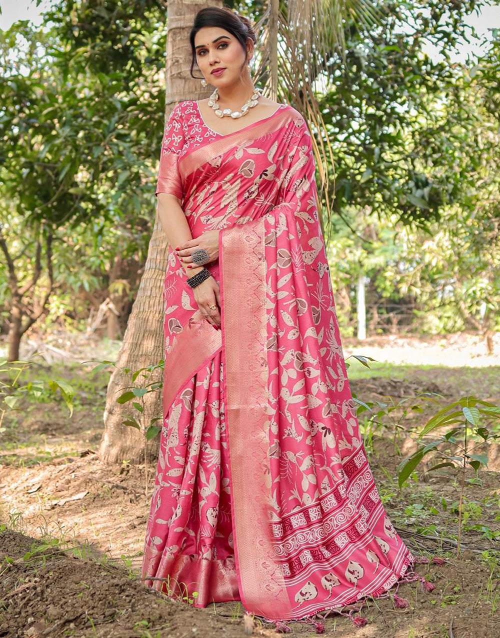 Amaranth Red Pure Silk Saree With Digital Printed Work