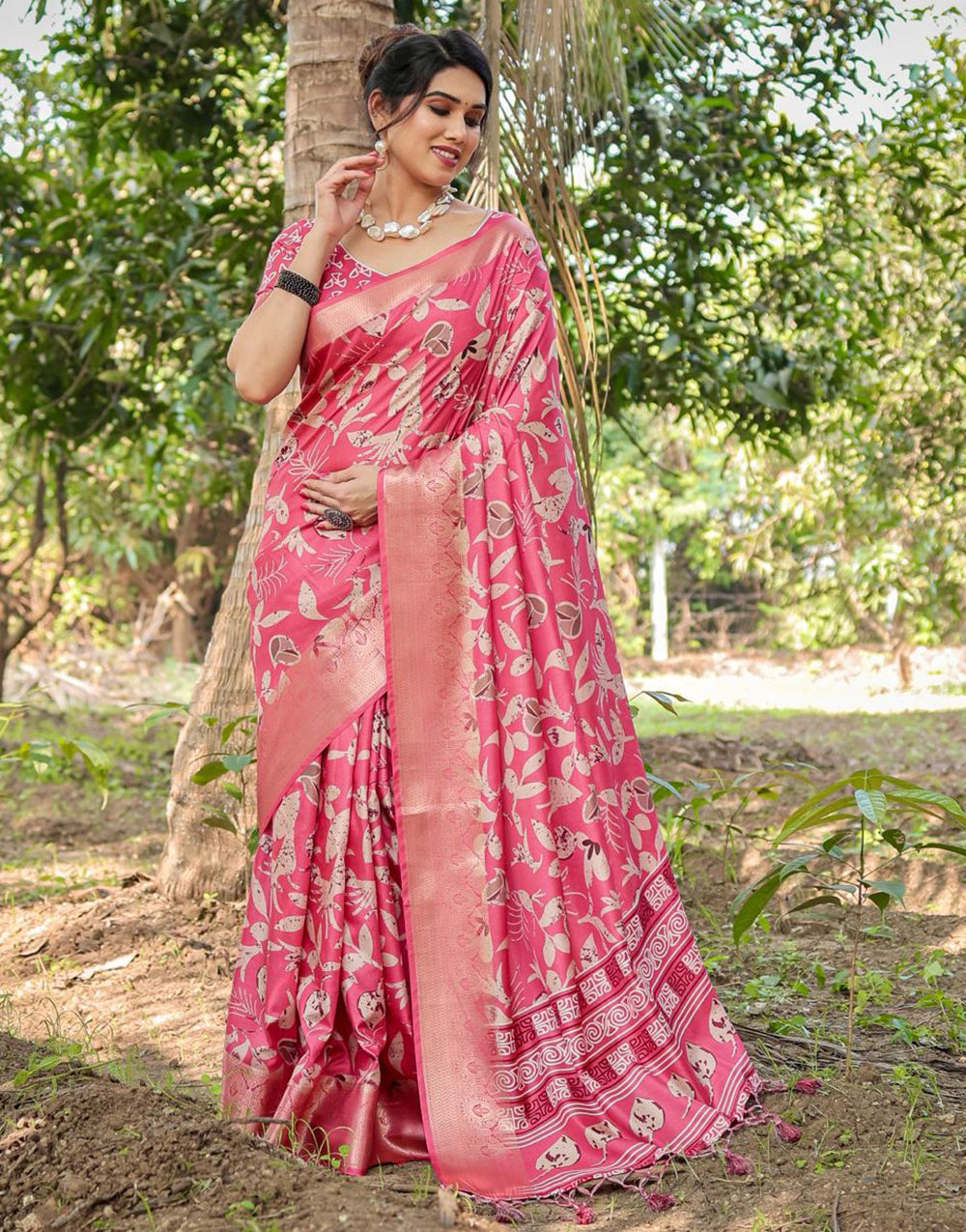 Amaranth Red Pure Silk Saree With Digital Printed Work