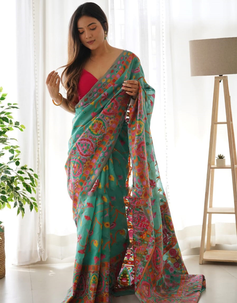 Rama Green Banarasi Silk Saree With Kashmiri Weaving Work