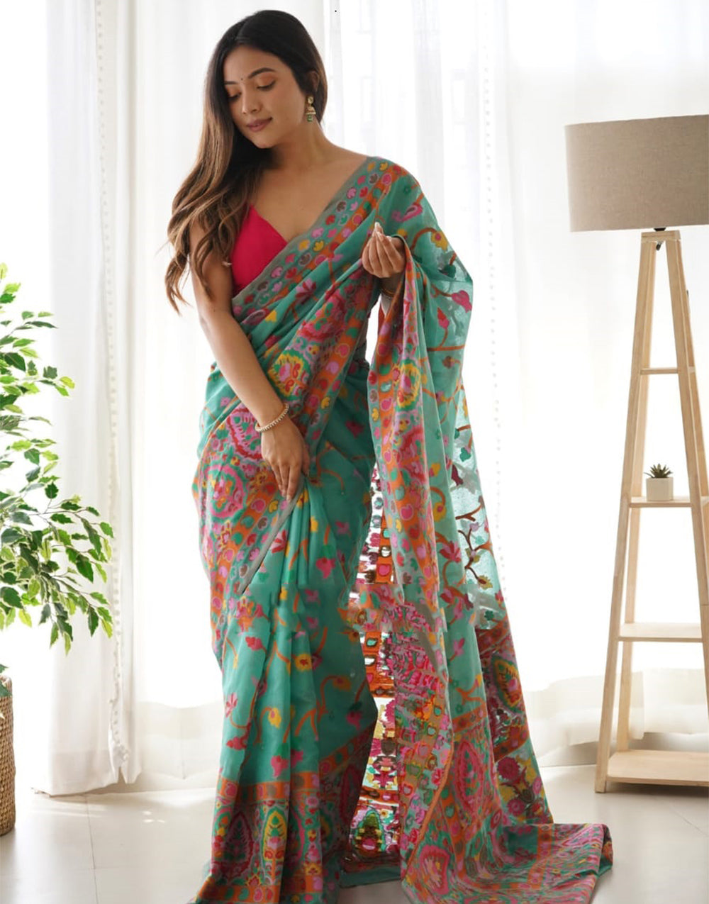 Rama Green Banarasi Silk Saree With Kashmiri Weaving Work