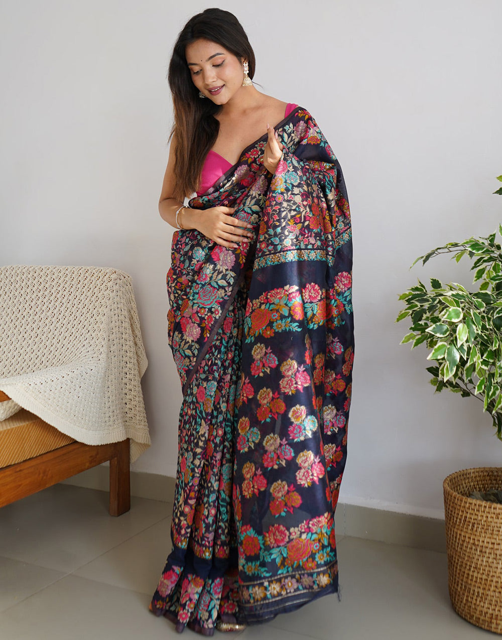 Black Banarasi Silk Saree With Kashmiri Weaving Work