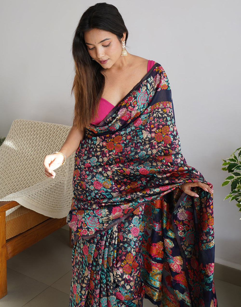 Black Banarasi Silk Saree With Kashmiri Weaving Work