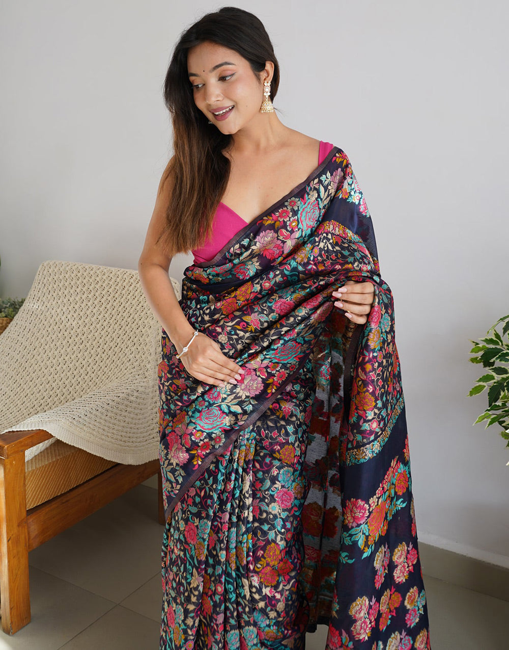 Black Banarasi Silk Saree With Kashmiri Weaving Work