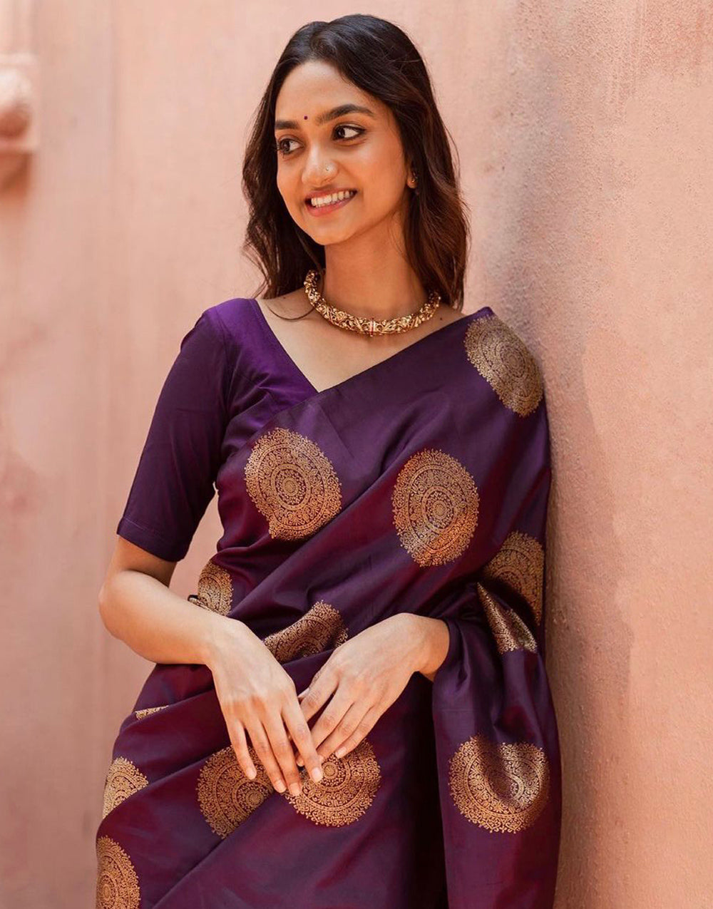 Wine Banarasi Silk Saree With Weaving Work
