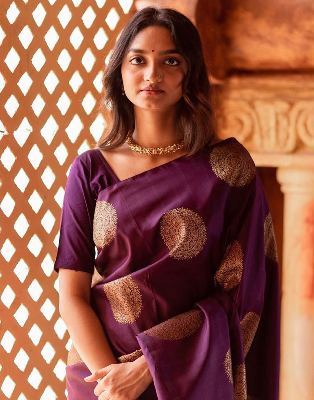Wine Banarasi Silk Saree With Weaving Work