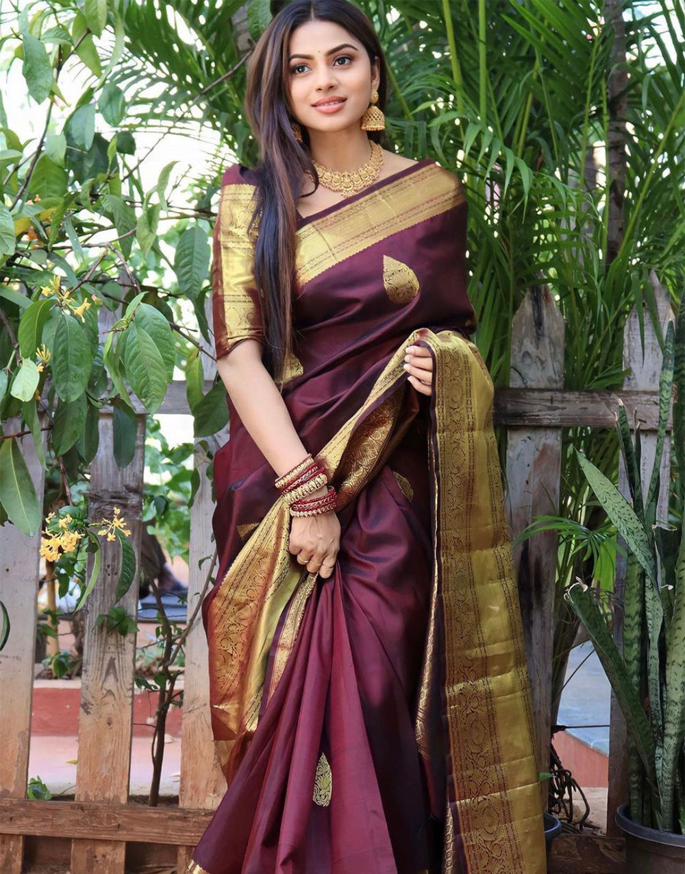 Mulberry Wine Kanjivaram Silk Saree With Zari Weaving Work