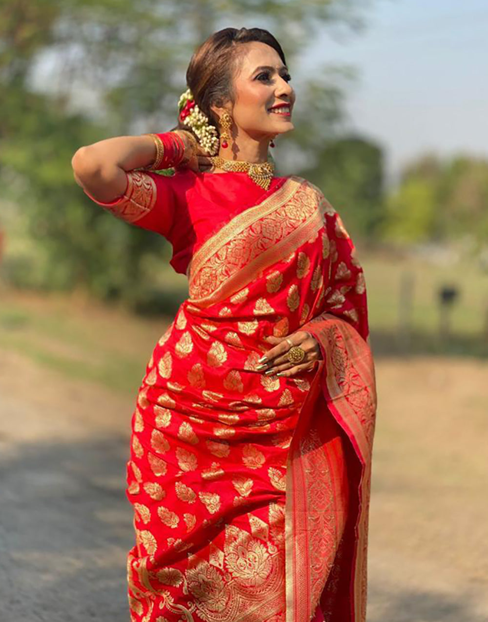 Red Kanjivaram Silk Saree With Zari Weaving Work