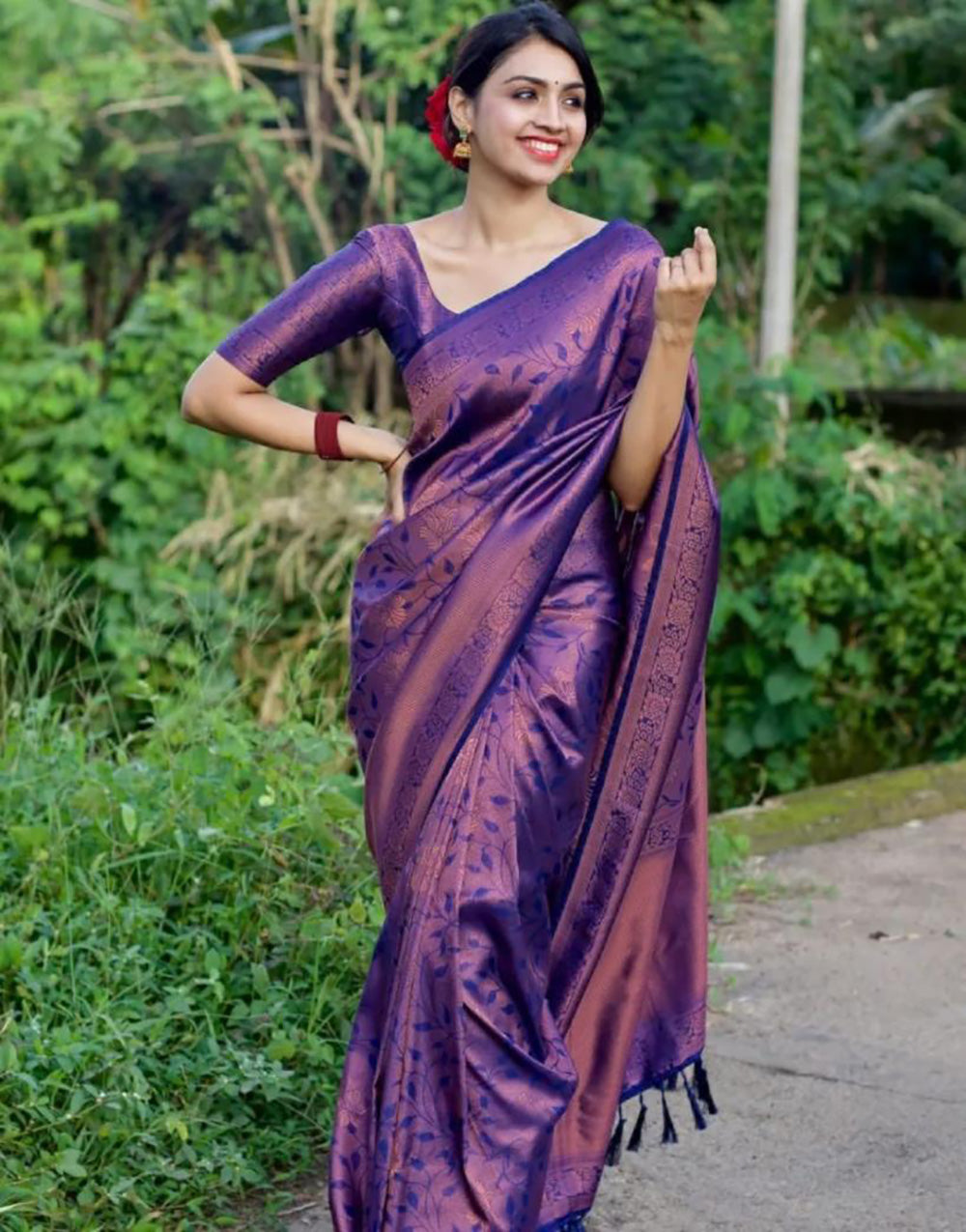 Violet Kanjivaram Silk Saree With Zari Weaving Work