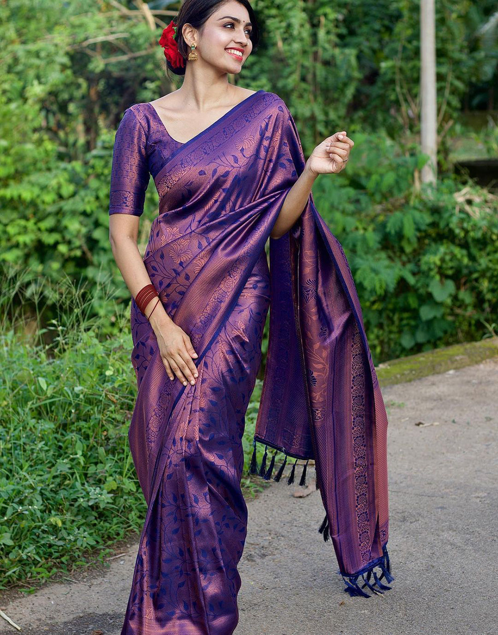 Violet Kanjivaram Silk Saree With Zari Weaving Work
