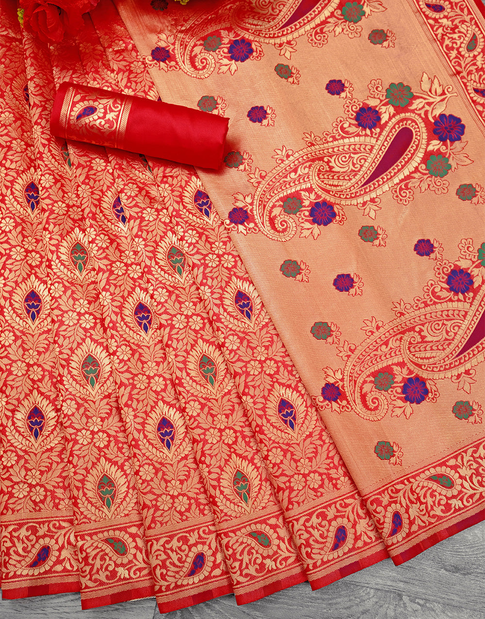 Red Banarasi Soft Silk Saree With Weaving Work