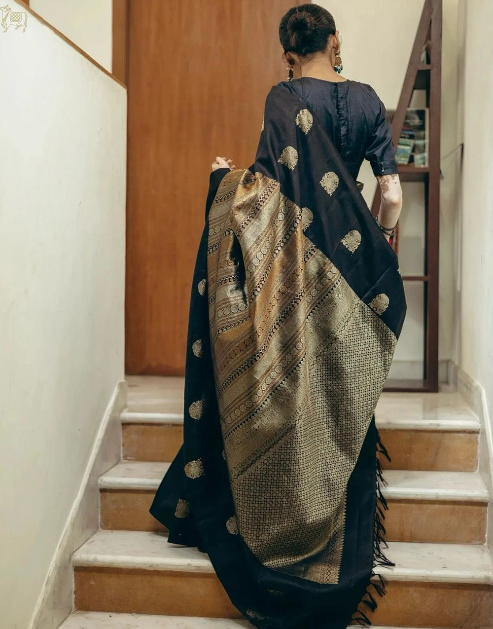 Black Banarasi Soft Silk Saree With Zari Weaving Work