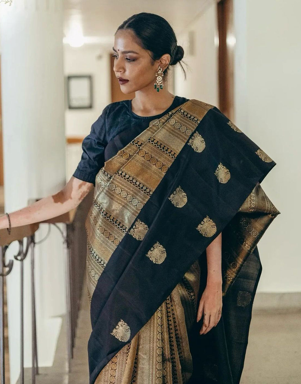 Black Banarasi Soft Silk Saree With Zari Weaving Work