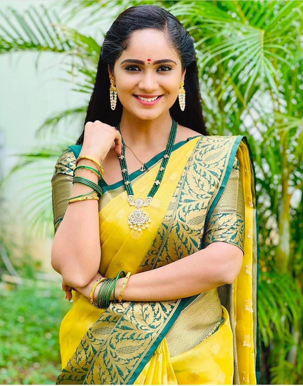 Yellow Banarasi Silk Saree With Zari Weaving Work