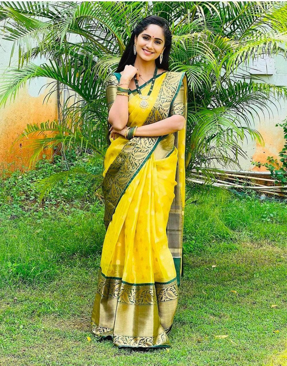 Yellow Banarasi Silk Saree With Zari Weaving Work