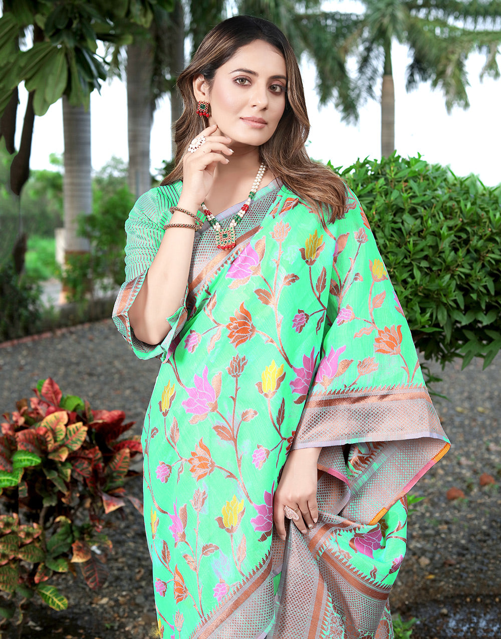 Spring Green Banarasi Soft Silk Saree With Zari Weaving Work