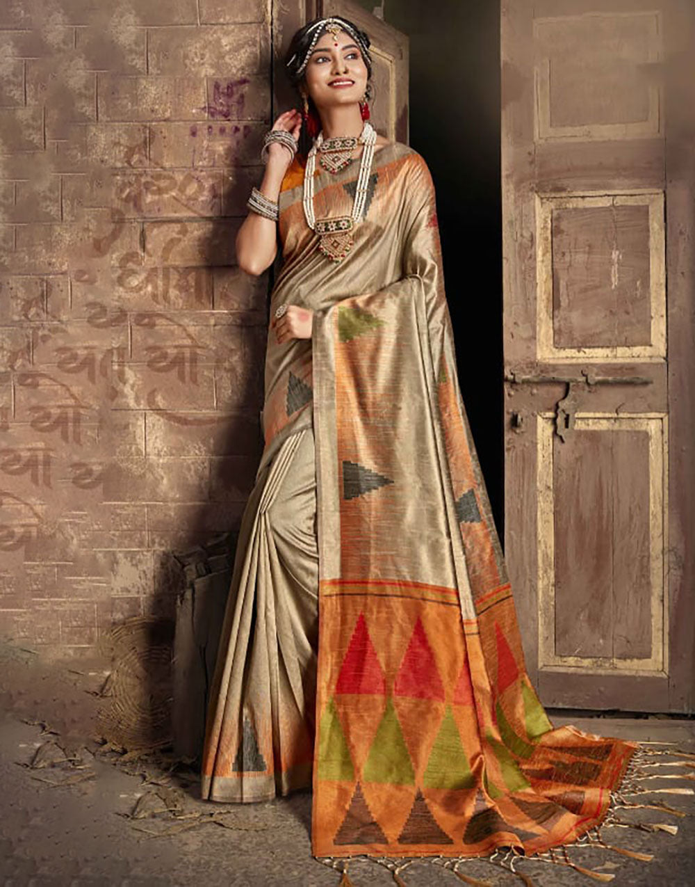 Tortilla Brown Handloom Raw Silk Saree With Weaving Work