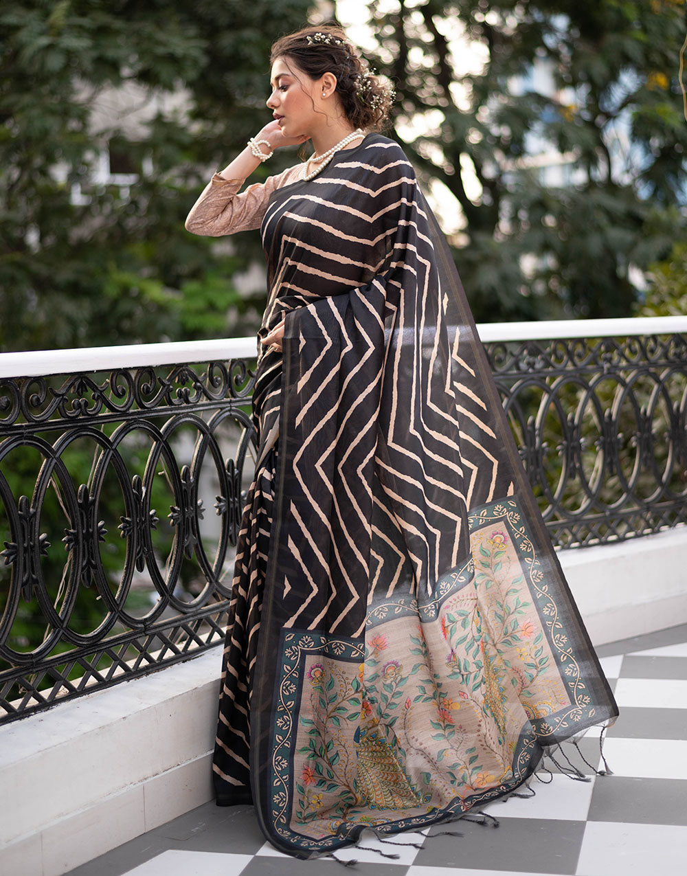 Black Tussar Silk Saree With Lehariya Printed Work