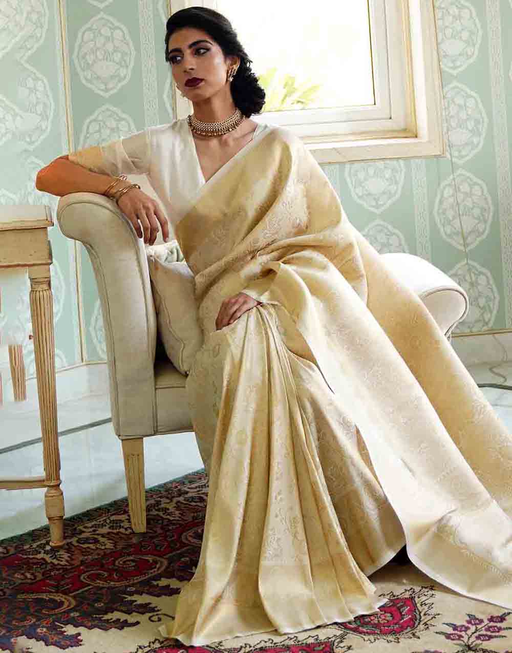 Cream Kanjivaram Silk Saree With Zari Weaving Work