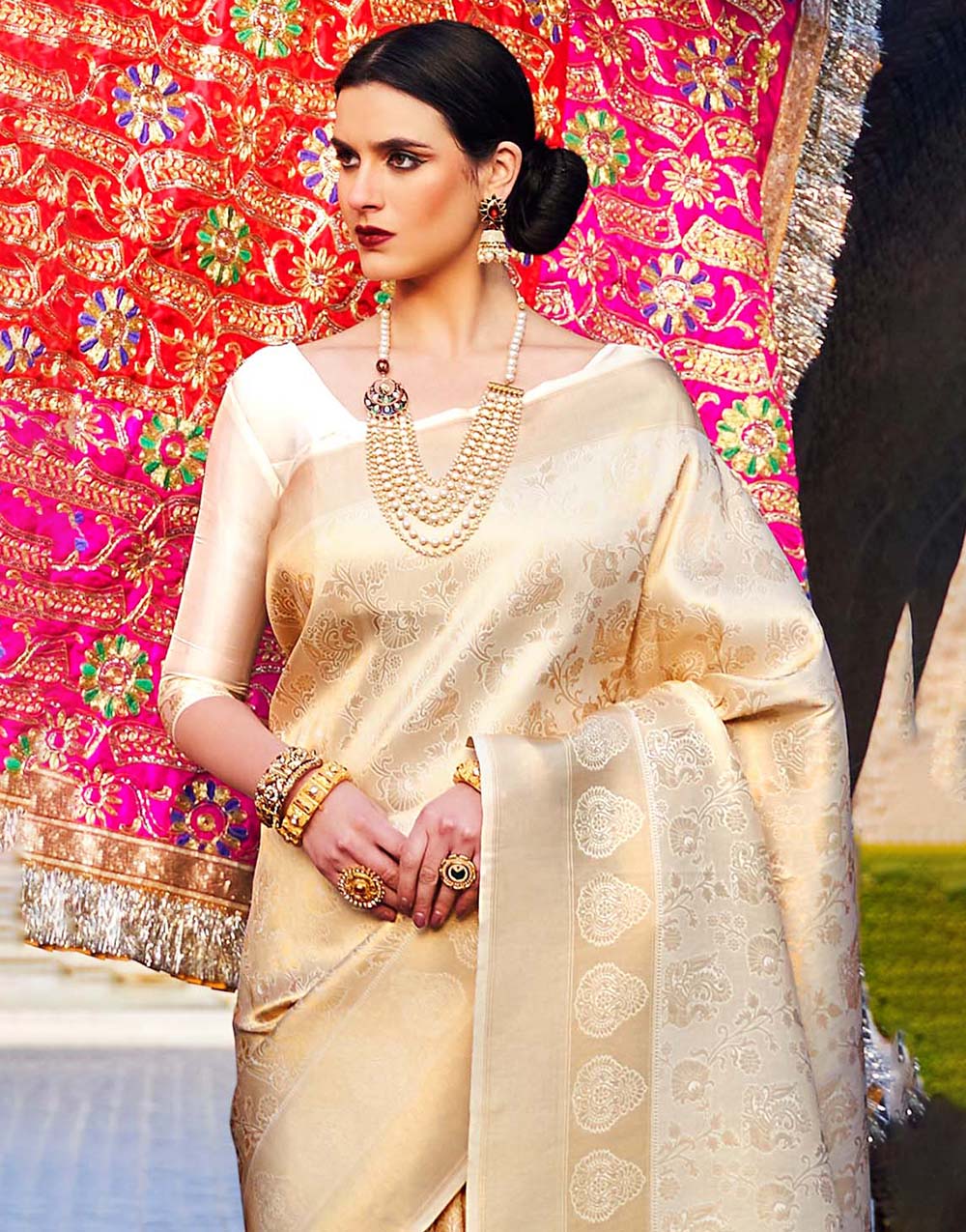 Cream Kanjivaram Silk Saree With Zari Weaving Work