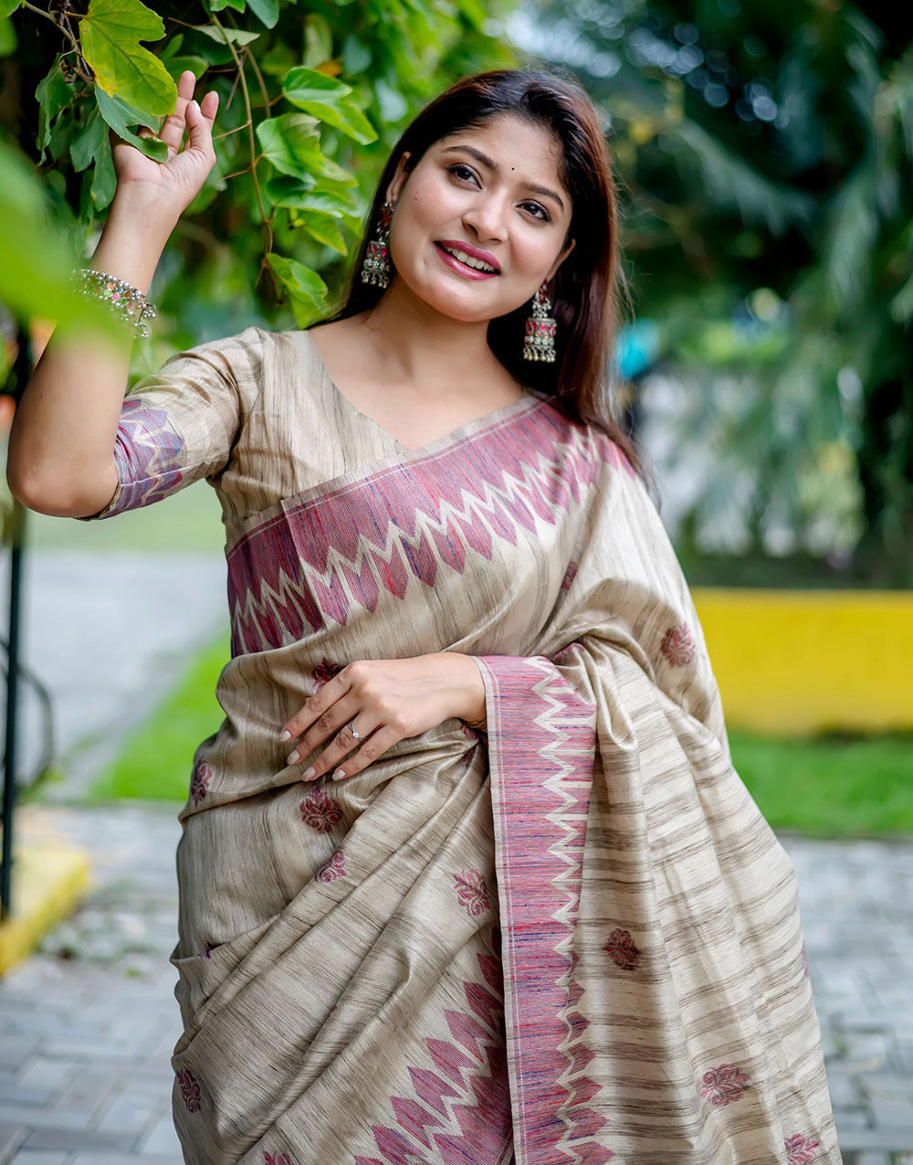 Light Maroon & Beige Tussar Silk Saree With Weaving Work