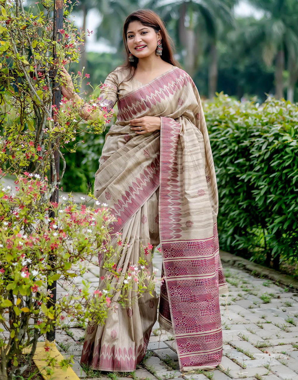 Light Maroon & Beige Tussar Silk Saree With Weaving Work