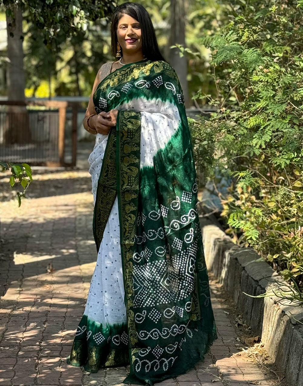 Green Bandhani Saree With Printed & Weaving Border