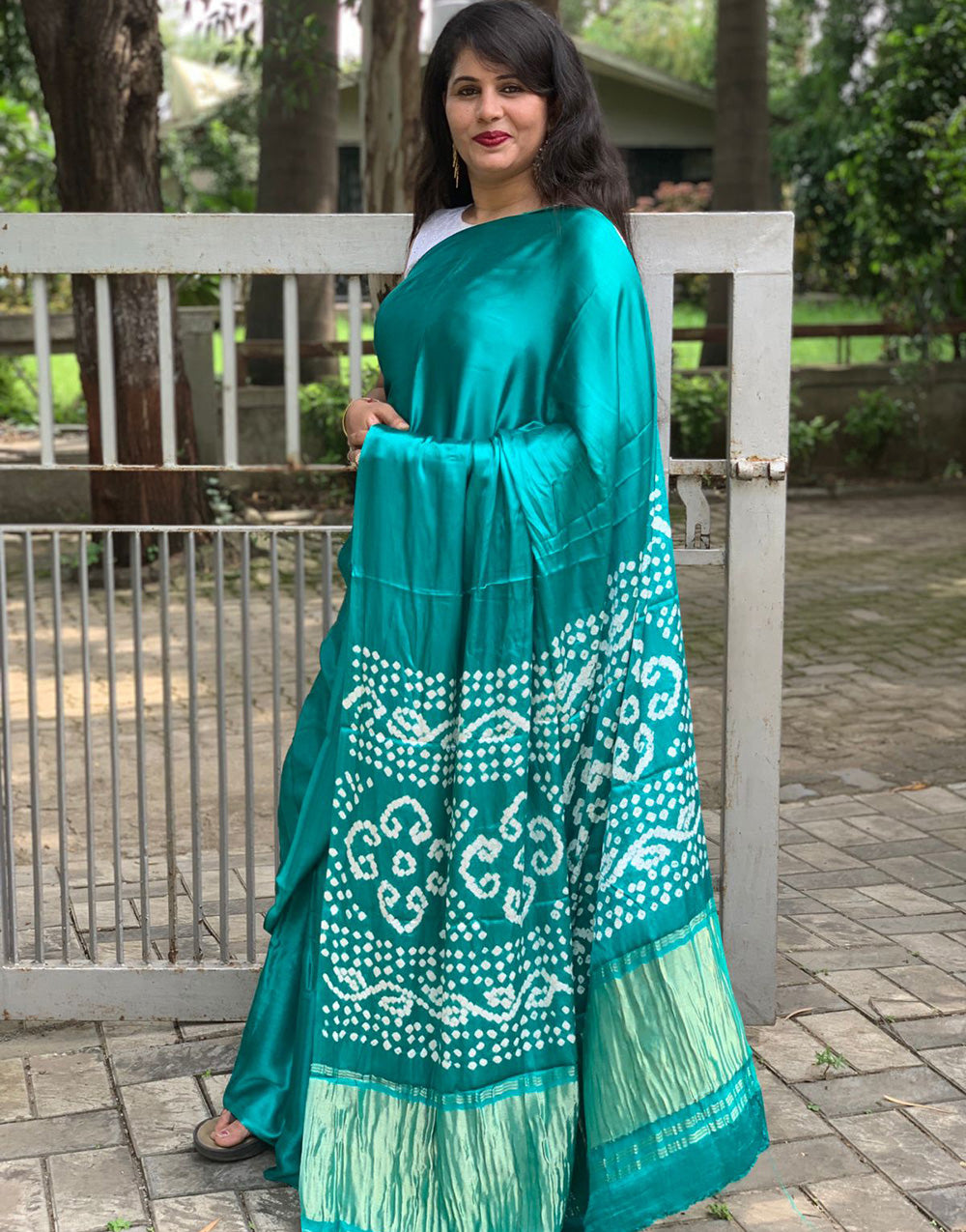 Rama Green Gajji Silk Saree With Bandhej Printed Work