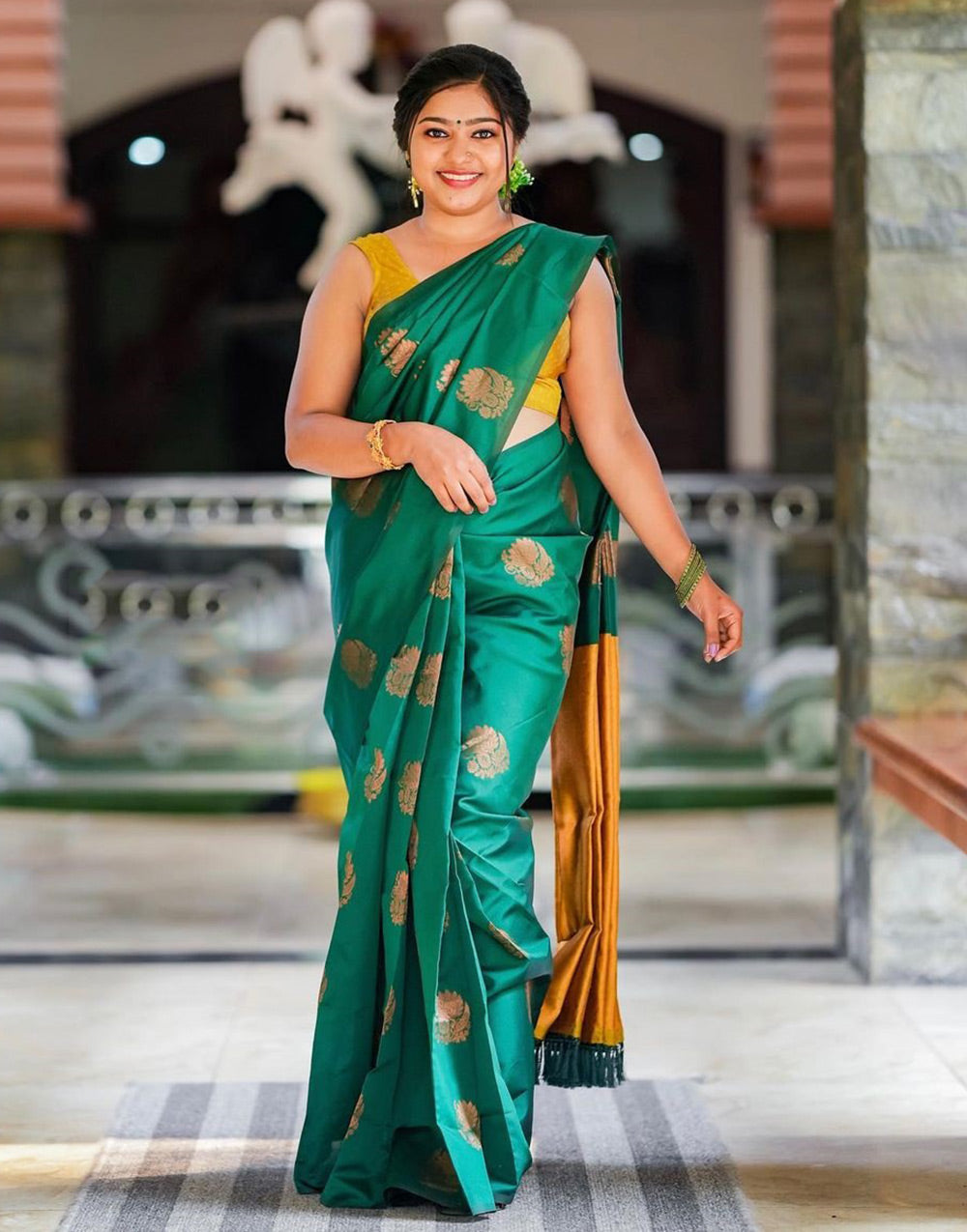 Rama Green Soft Silk Saree With Zari Weaving Work