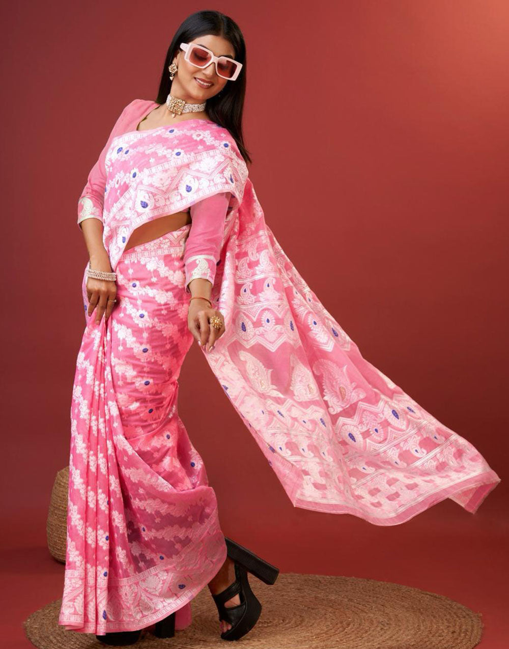 Pink Cotton Saree With Zari Weaving Work