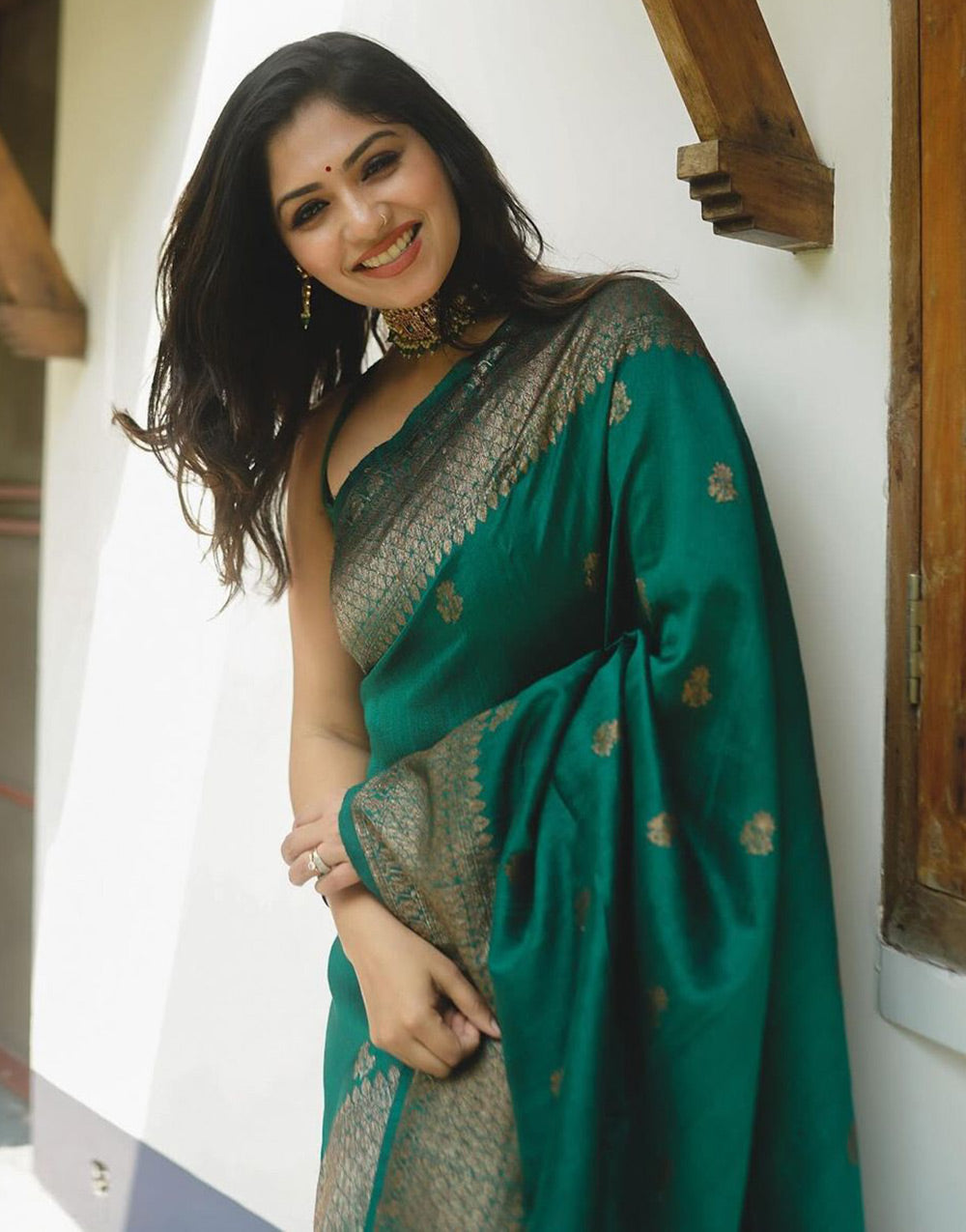 Castleton Green Soft Silk Saree With Zari Weaving Work