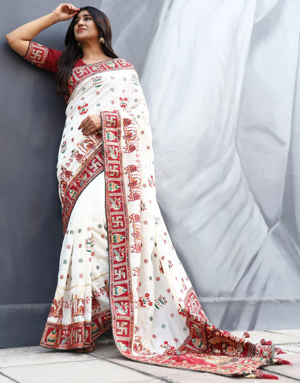 White Soft Silk With Embroidery & Daimond Work Wedding Saree