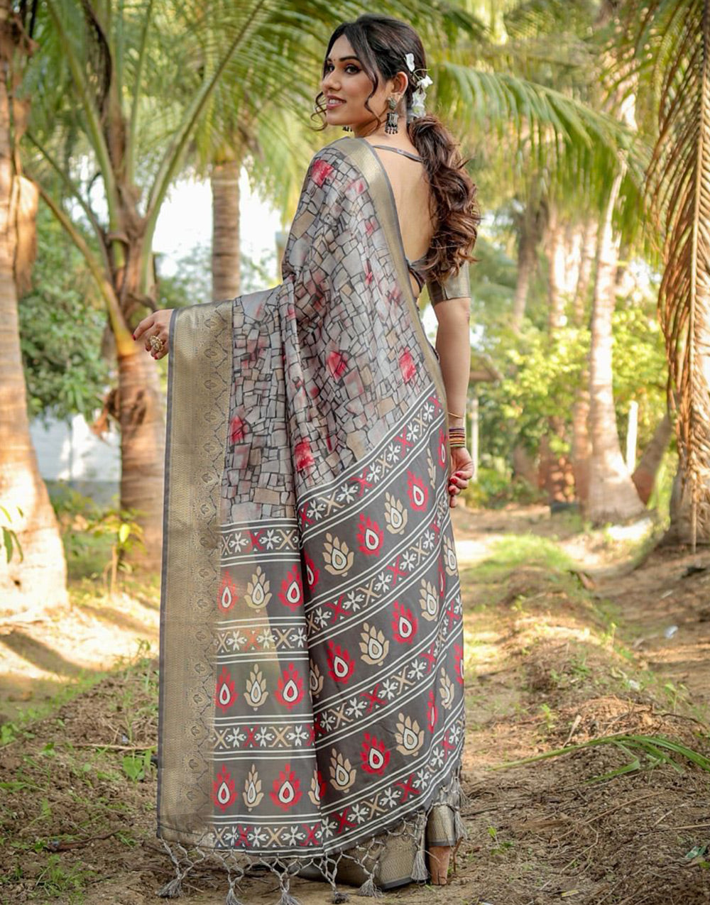 Fossil Gray Silk Saree With Printed & Weaving Border