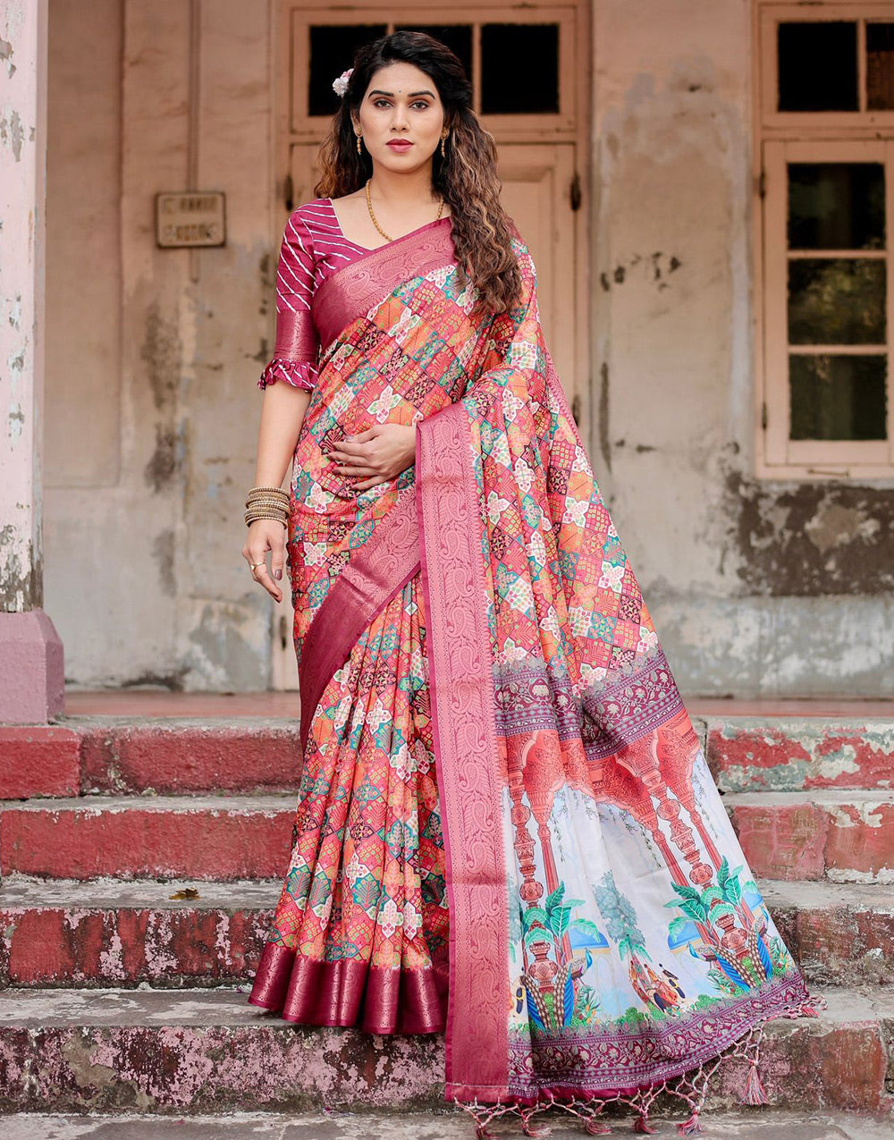 Light Maroon Silk Saree With Printed & Weaving Border