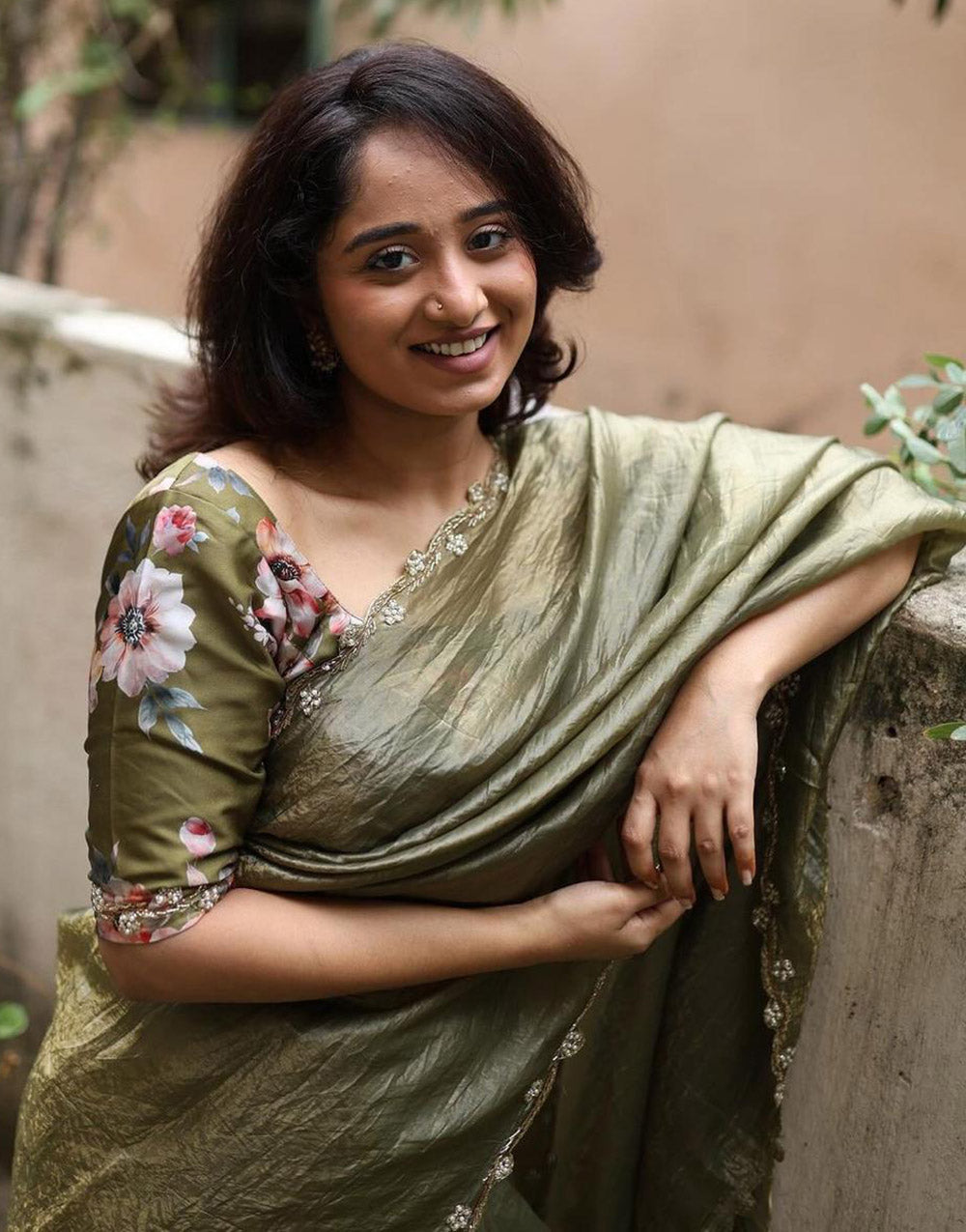 Seaweed Green Soft Tissue Silk Saree With Handwork Border