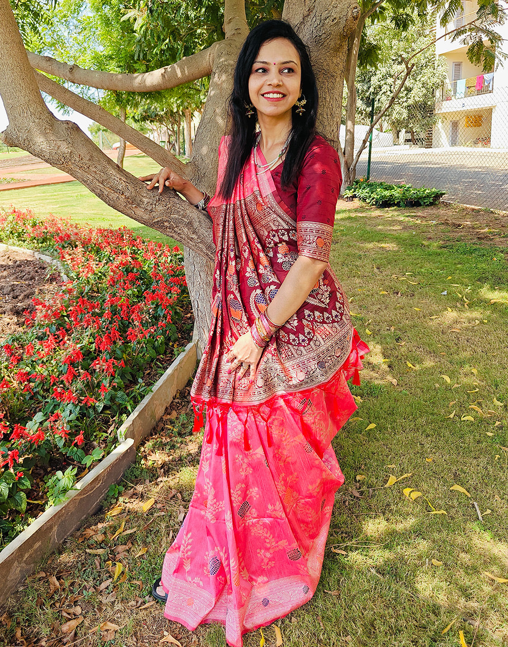 Rose Pink & Maroon Silk Saree With Zari Weaving Work