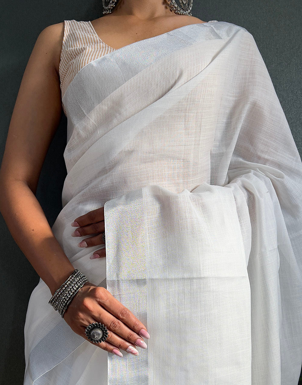 White & Yellow Cotton Striped Saree With Tassles On Pallu