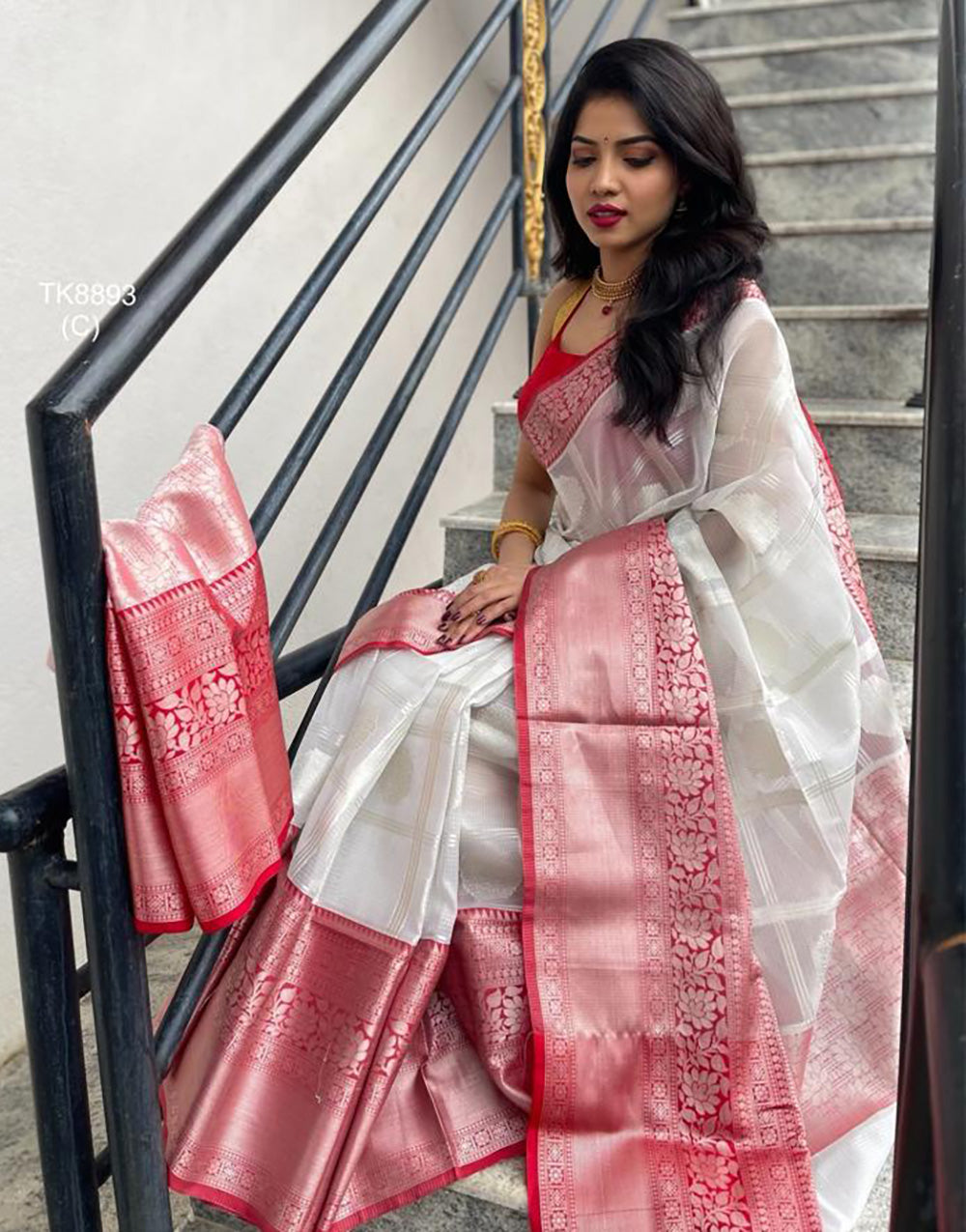 Off White & Red Soft Lichi Silk Saree With Zari Weaving Work