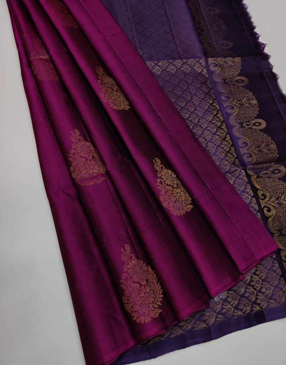 Magenta & Wine Soft Lichi Silk Saree With Zari Weaving Work