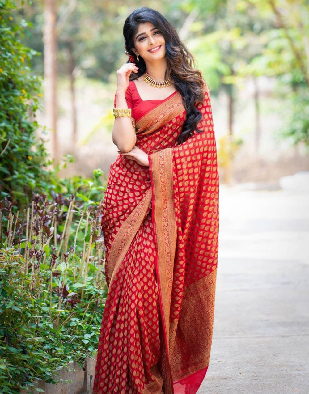 Red Banarasi Silk Saree With Zari Weaving Work