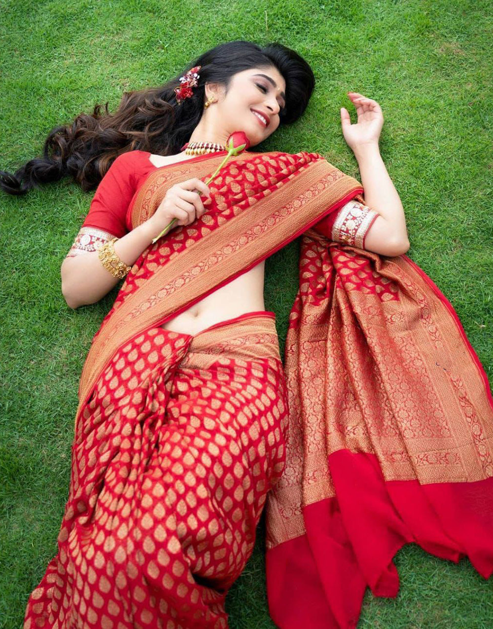 Red Banarasi Silk Saree With Zari Weaving Work