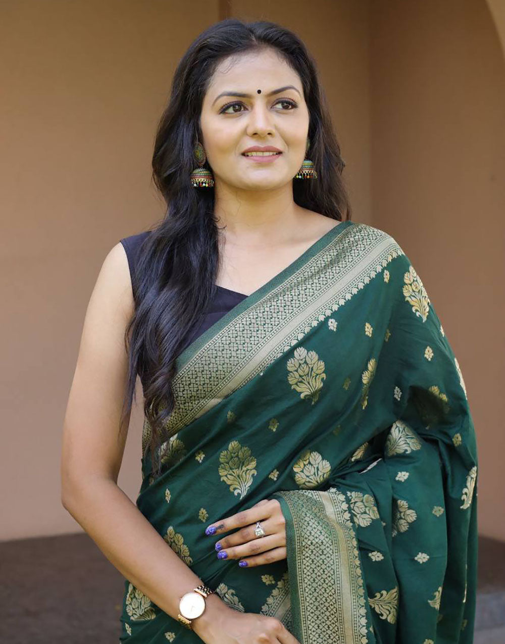Dark Green Rich Pallu Soft Lichi Silk Saree With Zari Weaving Work