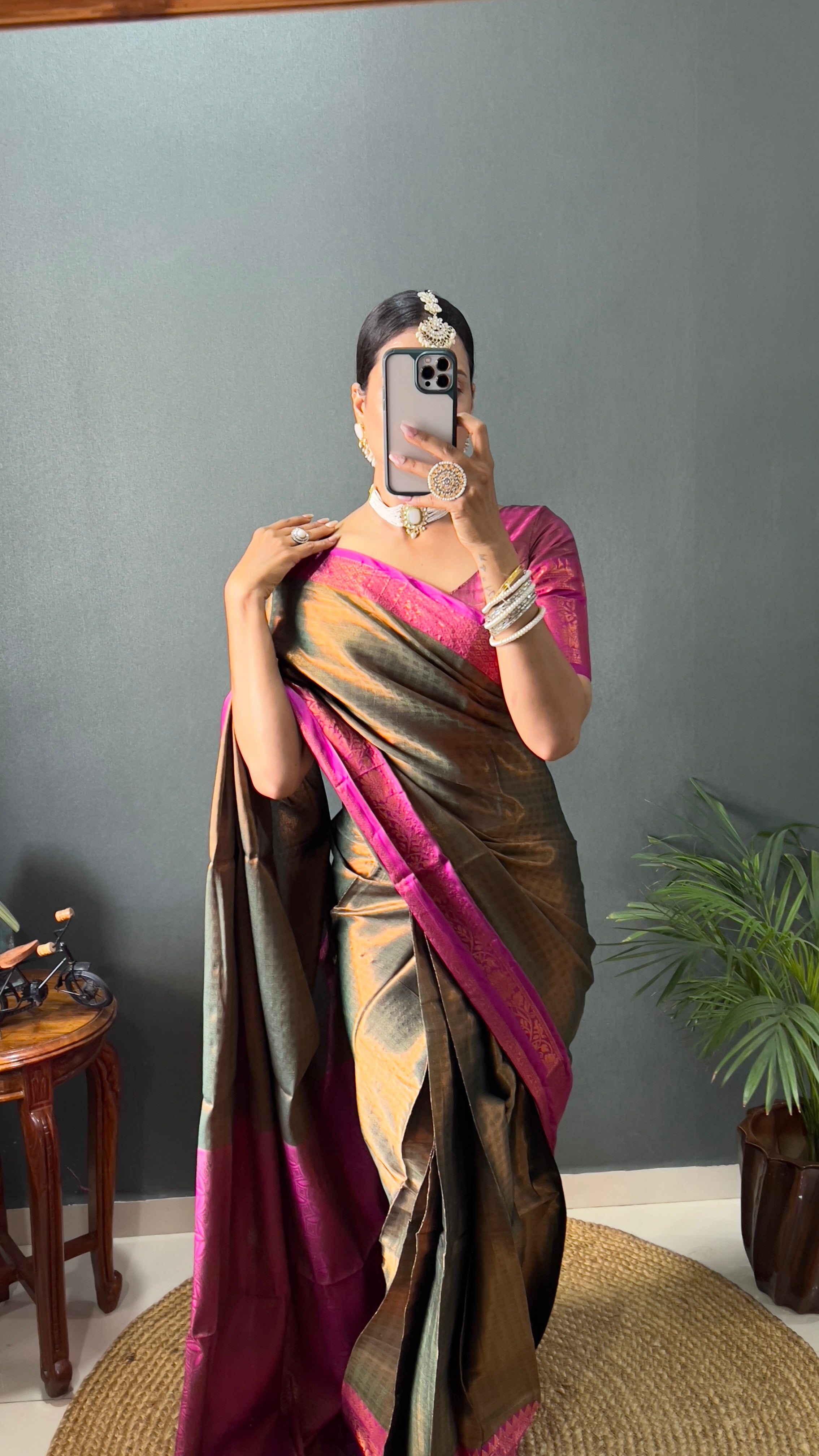 READY TO WEAR SAREE IN JUST 1. MIN