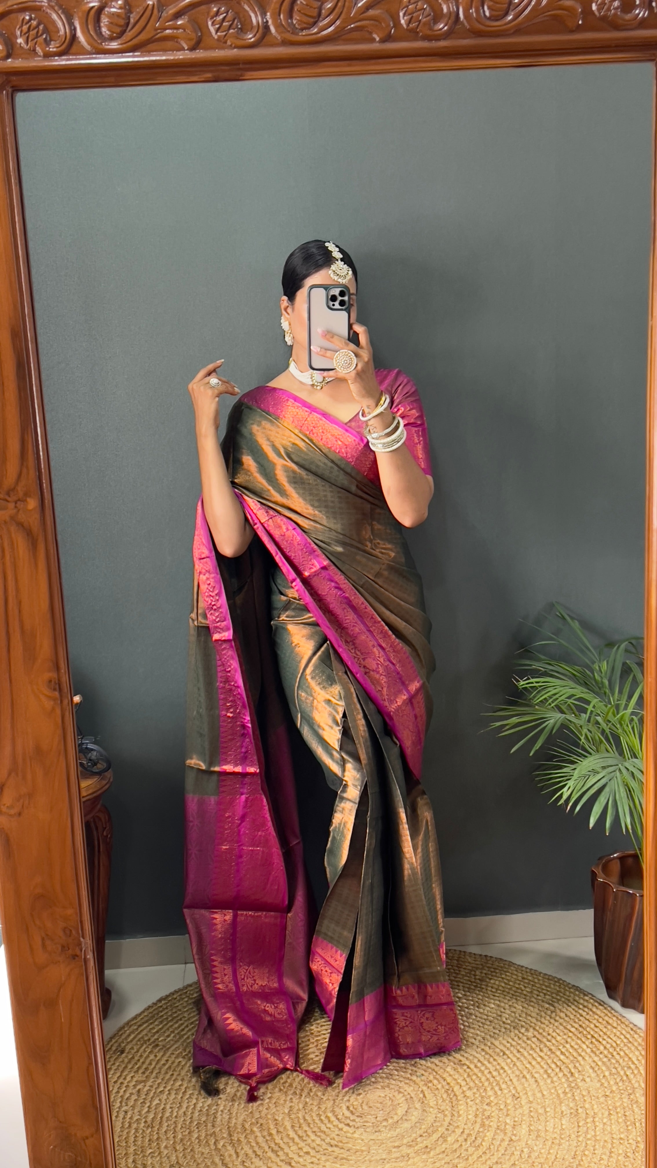 READY TO WEAR SAREE IN JUST 1. MIN