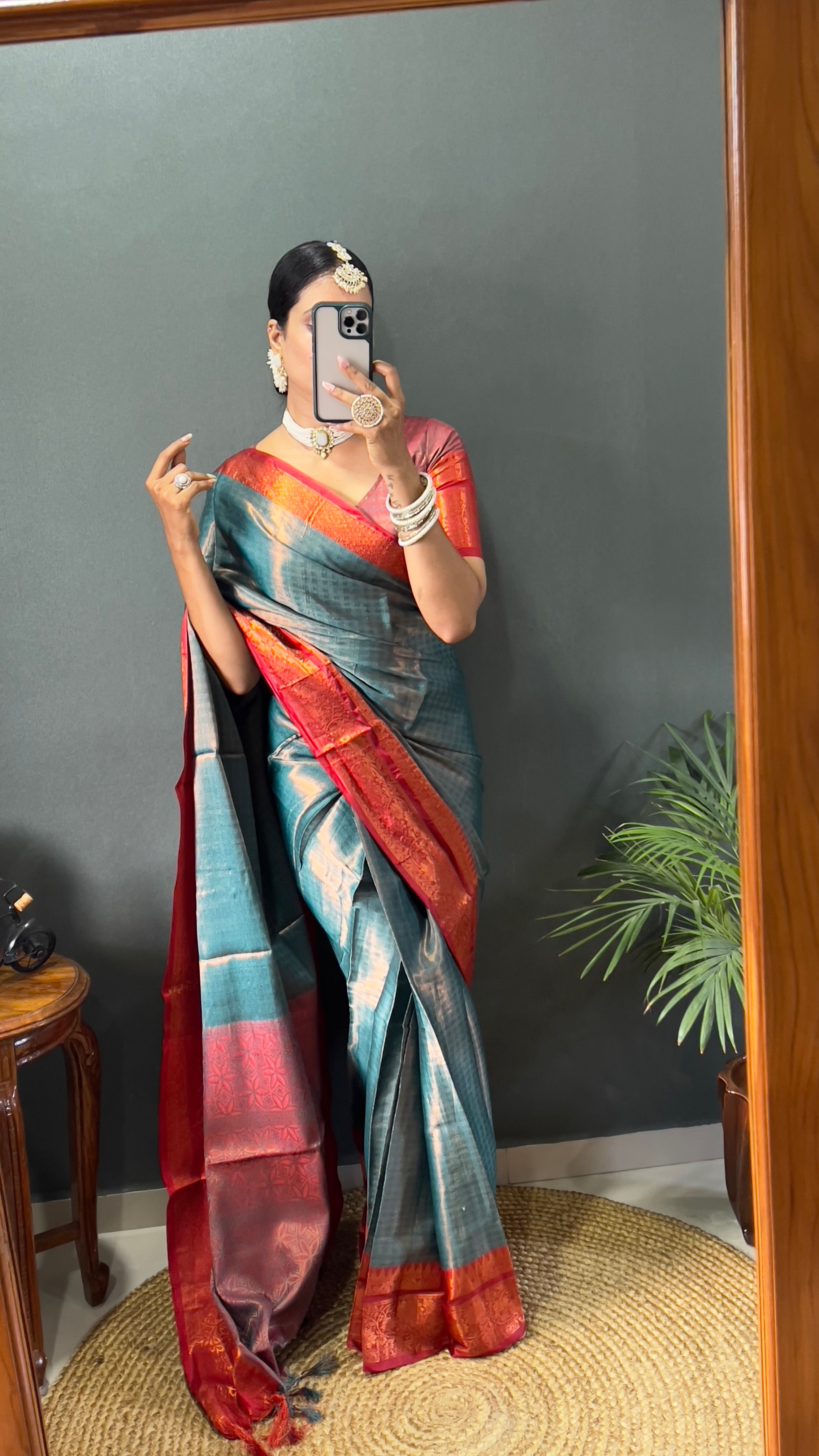 READY TO WEAR SAREE IN JUST 1. MIN
