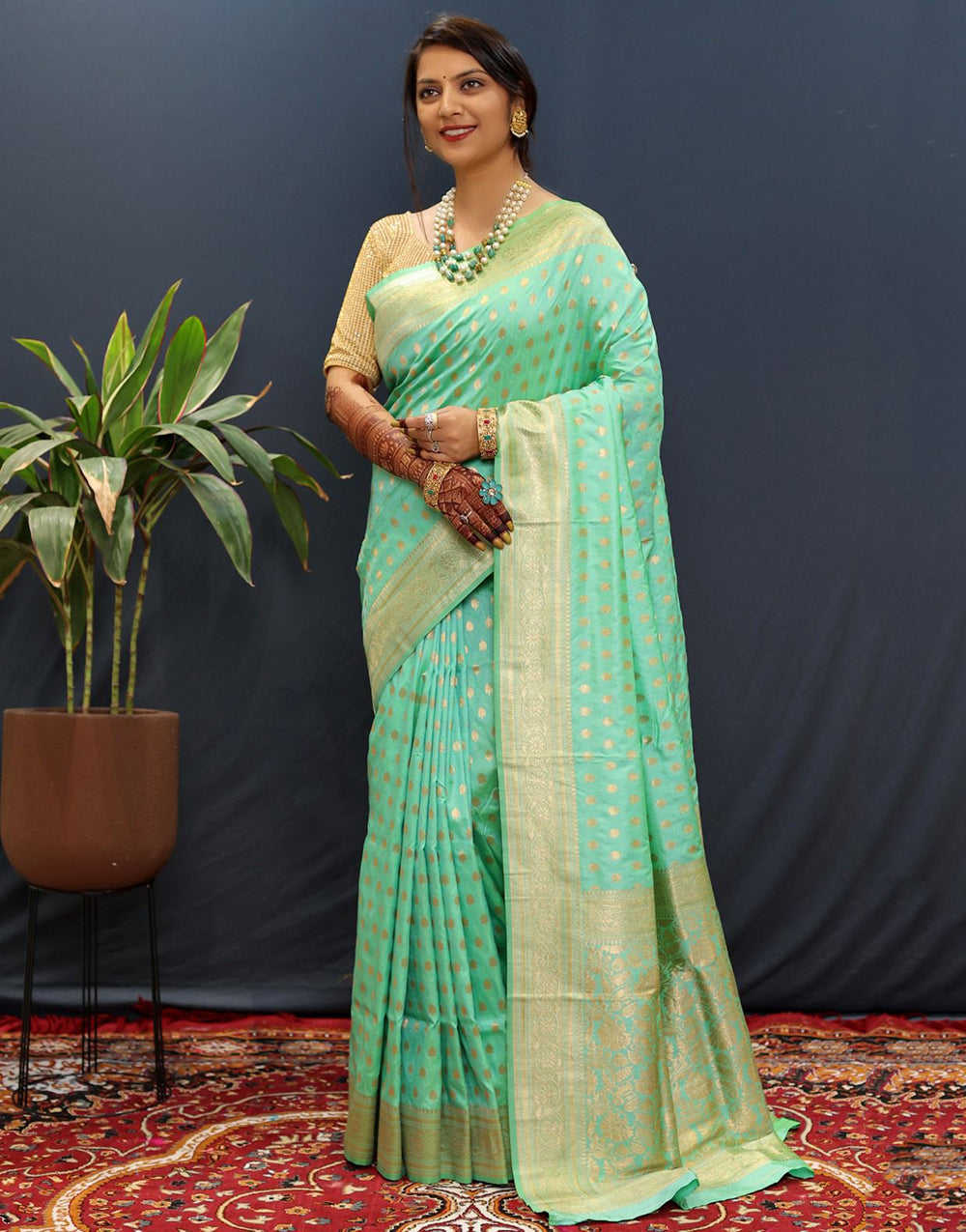 Seafoam Green Handloom Silk Saree With Zari Weaving Work