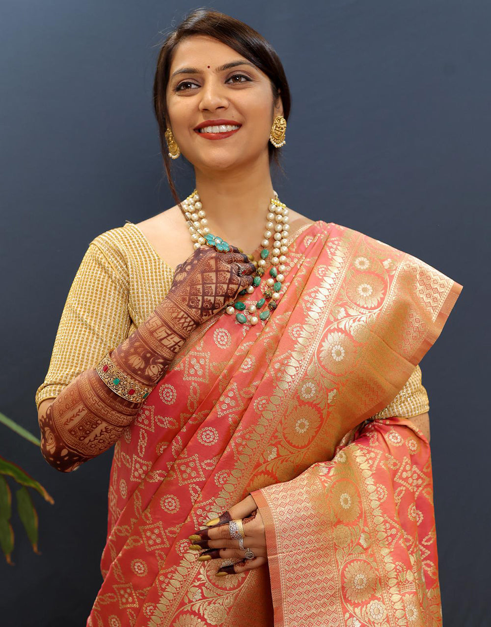 Peach Silk Handloom Saree With Zari Weaving Work