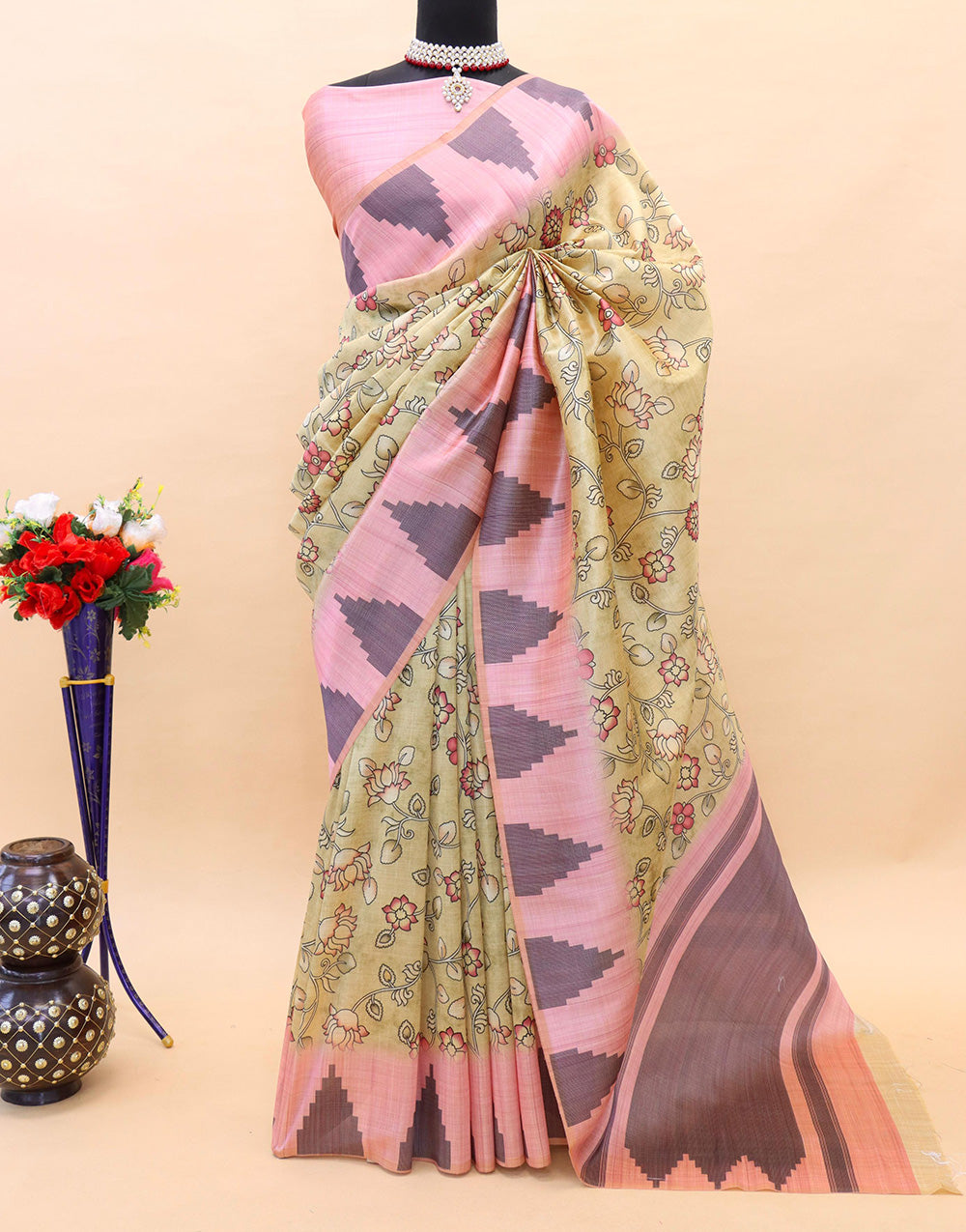 Light Yellow Silk Saree With Digital Printed Work